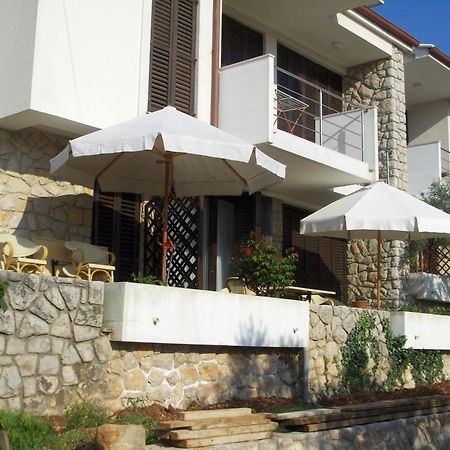 Apartments Ljubo & Lili Cres Extérieur photo